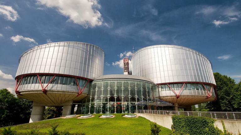 Απόφαση σταθμός του Ευρωπαϊκού Δικαστηρίου ανοίγει τον δρόμο για την παροχή ασύλου σε πρόσφυγες που κινδυνεύουν