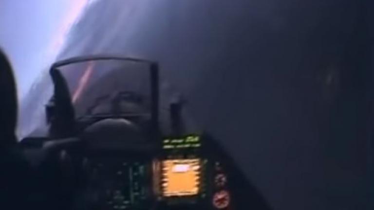 Δείτε πως φαίνεται η Κρήτη τη νύχτα από το κόκπιτ ενός F-16 