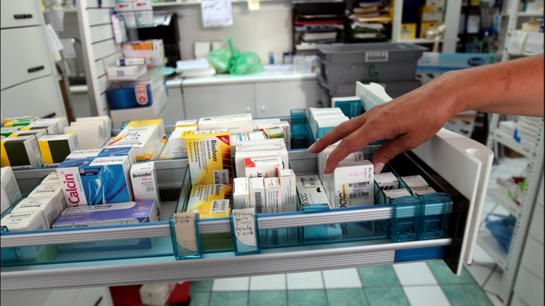 Με δόσεις αναγκάζονται να πληρώνουν τα φάρμακά τους Θεσσαλονικείς, λόγω οικονομικής στενότητας, σύμφωνα με τον ΦΣΘ