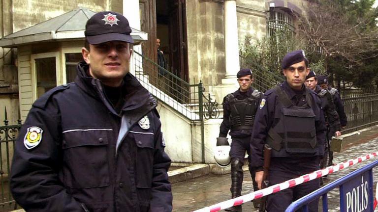 Έκλεισαν γαλλική πρεσβεία και προξενείο στην Άγκυρα-Φόβοι για τρομοκρατική επίθεση 