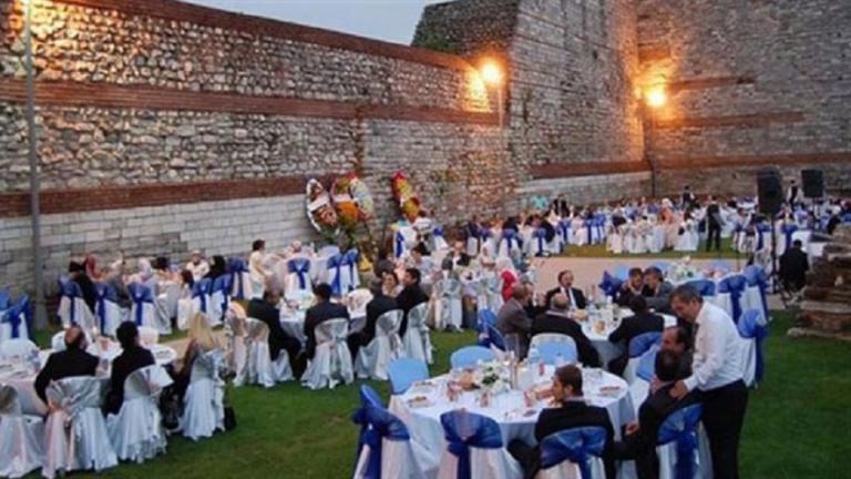 Σε αίθουσα δεξιώσεων γάμων μετέτρεψαν τα βυζαντινά τείχη της Κωνσταντινούπουλης οι Τούρκοι (ΦΩΤΟ)