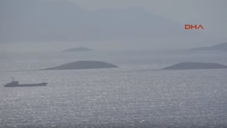 Πρόκληση από το τουρκικό Ναυτικό: Έκαναν βόλτα στα Ίμια (ΒΙΝΤΕΟ)