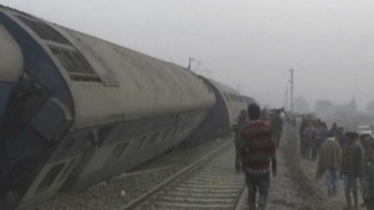 Ινδία: Τουλάχιστον 119 οι νεκροί από τον εκτροχιασμό τρένου – 150 οι τραυματίες