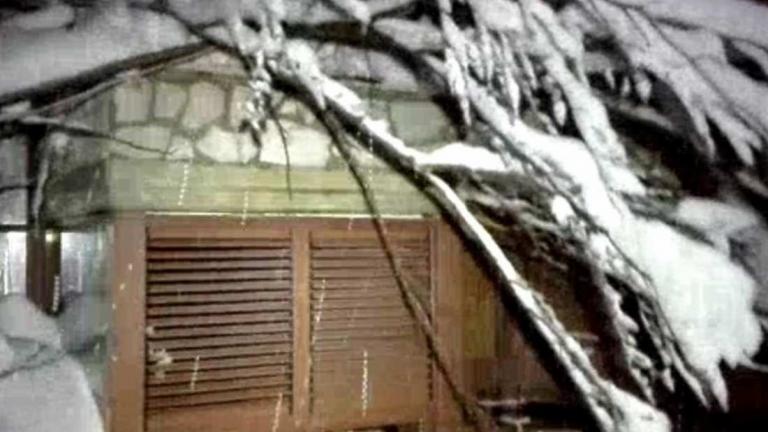 Ιταλία: Τρία άτομα απεγκλωβίστηκαν από τα συντρίμμια του ξενοδοχείου που καταπλάκωσε χιονοστιβάδα