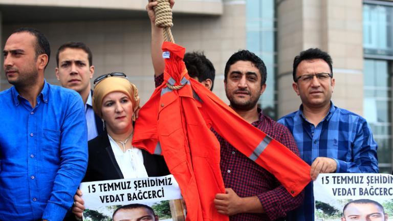 Τουρκία: 500 κατηγορούμενοι στη δίκη για το αποτυχημένο πραξικόπημα