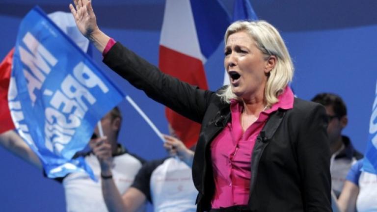 Νίκη Τραμπ: Πανηγυρισμοί με κ@λοδάχτυλα από την γαλλική ακροδεξιά της Μαρίν Λεπέν!