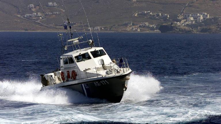 Σώοι περισυνελέγησαν οι δύο επιβαίνοντες του αλιευτικού στην Άνδρο