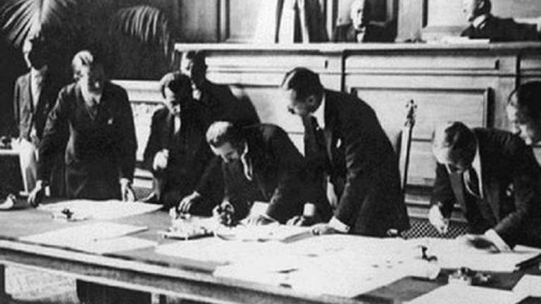 Σαν σήμερα 24 Ιουλίου 1923 υπεγράφη η Συνθήκη της Λωζάννης που αμφισβητεί ο Ερντογάν