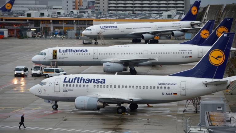 Η Lufthansa "παραλύει" τις αερομεταφορές 
