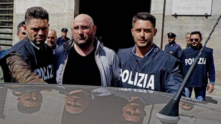“Πιτσαδόρος” συνέλαβε τον αρχιμαφιόζο της Νάπολη, Ρομπέρτο Μαγκανιέλο