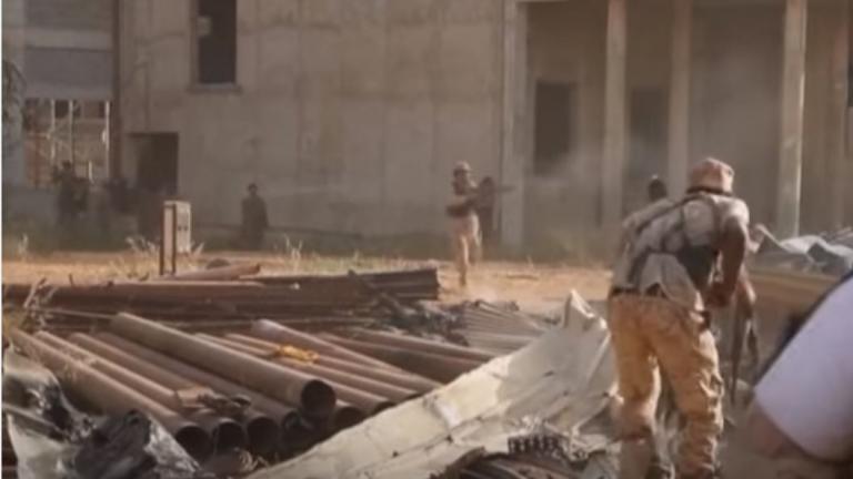 Συγκλονιστικές εικόνες από σφοδρές μάχες στη Λιβύη (video)