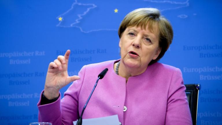 Διαχωρίζει την θέση της Γερμανίας από την ΕΚΤ, η Μέρκελ 