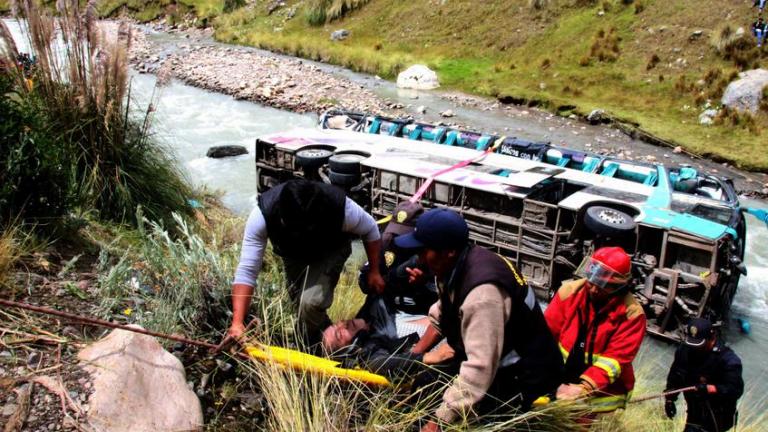 Νεπάλ: Τουλάχιστον 20 νεκροί και 17 τραυματίες σε δυστύχημα που προκλήθηκε από την εκτροπή λεωφορείου