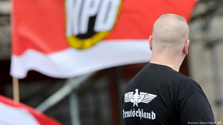 Γερμανία: To Συνταγματικό Δικαστήριο απέρριψε για δεύτερη φορά την απαγόρευση του νεοναζιστικού κόμματος