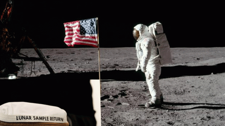 Σαν σήμερα: Ο Νηλ Άρμστρονγκ πάτησε στο φεγγάρι - Πουλήθηκε το σακουλάκι με σεληνόσκονη!
