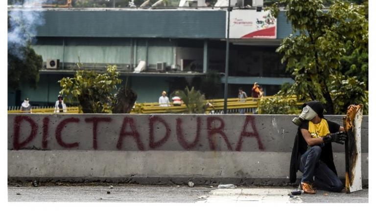 Τα... άδεια ράφια  σκοτώνουν στη Βενεζουέλα: 21 νεκροί στις κινητοποιήσεις εναντίον του Νίκολας Μαδούρο (ΦΩΤΟ)