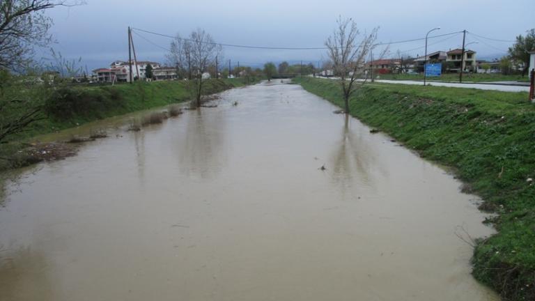Καταστροφές στις καλλιέργειες από τα φουσκωμένα ποτάμια στα Τρίκαλα