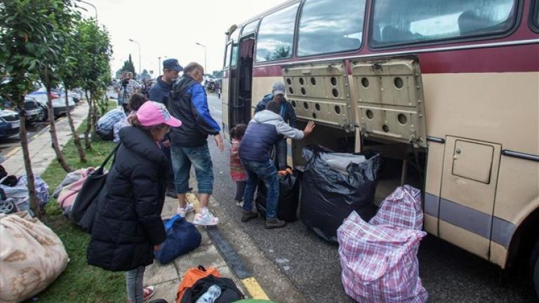 Έως και 630 μετανάστες μεταφέρθηκαν από τους Ευζώνους σε δομές της Μακεδονίας και της Βοιωτίας