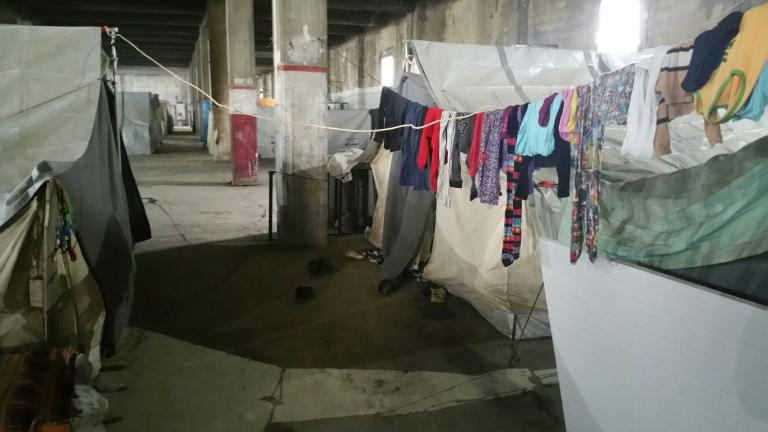 «Συνθήκες κόλασης» διαπιστώνει η Διεθνής Αμνηστία στα κέντρα φιλοξενίας προσφύγων