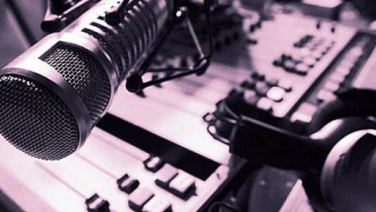 Να εξαιρεθούν οι δημοτικοί σταθμοί από τον διαγωνισμό για τις άδειες των ραδιοφωνικών σταθμών ζητεί το Δημοτικό Συμβούλιο Αθηναίων