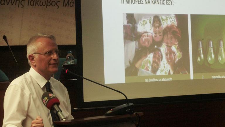 Ο Γ. Ραγκούσης ανακοίνωσε την υποψηφιότητά του με βολές κατά της ΝΔ