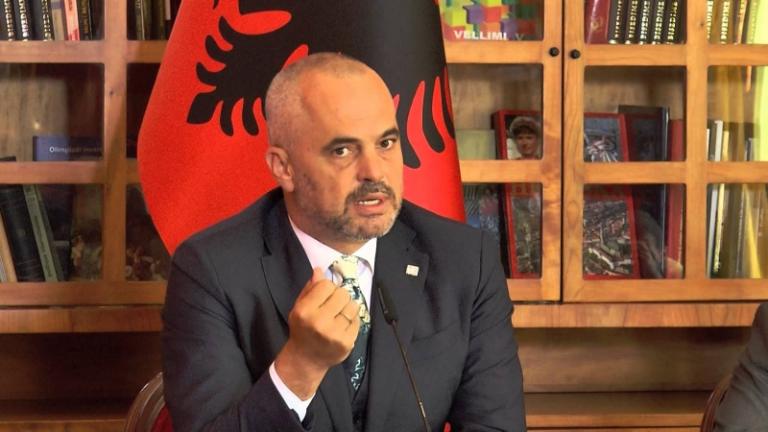 Προκλήσεις και ειρωνείες κατά της Ελλάδας από τον Αλβανό πρωθυπουργό – Επαναφέρει το τσάμικο!