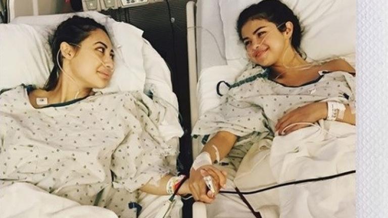 Selena Gomez: Έκανε μεταμόσχευση νεφρού! Δείτε τις αποκαλυπτικές φωτογραφίες