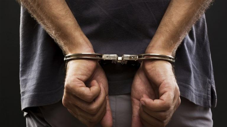 Συνελήφθη 25χρονος σε βάρος του οποίου εκκρεμούσε ευρωπαϊκό ένταλμα σύλληψης