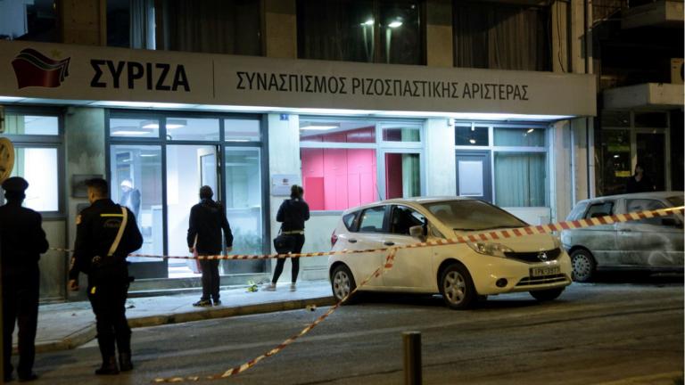  Τριάντα πέντε προσαγωγές για την επίθεση με μολότοφ στα γραφεία του ΣΥΡΙΖΑ
