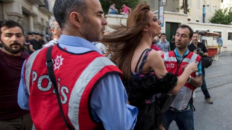 Ομοφοβικός ο δήμαρχος Κωνσταντινούπολης-Απαγόρευσε το "Gay pride" 