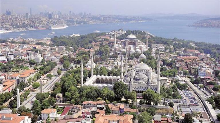 Άδειασε από τουρίστες η Κωνσταντινούπολη 