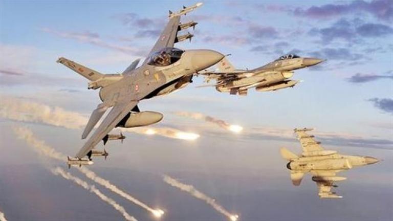Πραξικόπημα στην Τουρκία: Αεροπορικοί βομβαρδισμοί κατά στόχων του PKK