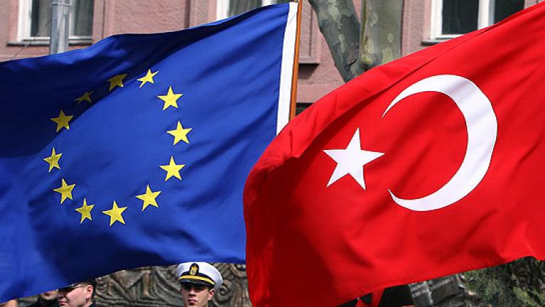 Οι 2 θανάσιμοι κίνδυνοι για την Ελλάδα: Τουρκία και τρόικα!