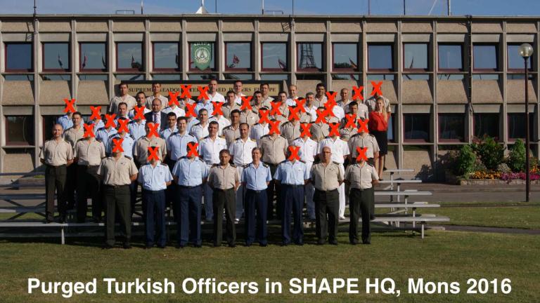 Πογκρόμ εναντίον των Τούρκων αξιωματικών του ΝΑΤΟ έχει εξαπολύσει ο Ερντογάν