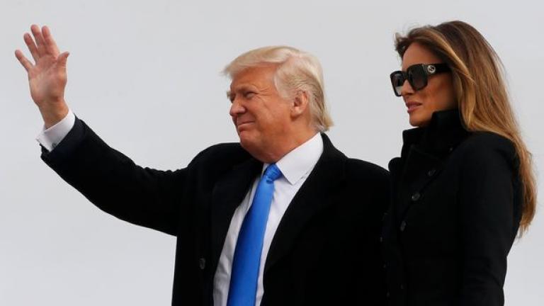 'Εφτασε στην Ουάσινγκτον ο Τραμπ μαζί με την σύζυγό του