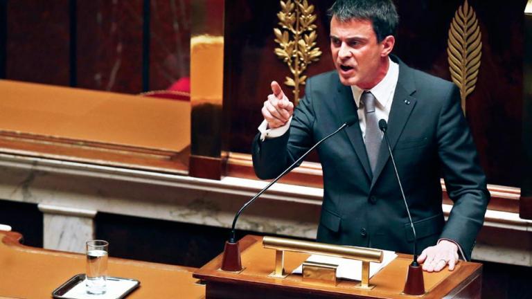 Διχασμένη όσο ποτέ η Γαλλία - "Έξω φασίστα" ακούστηκε στην Εθνοσυνέλευση 