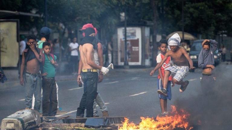 Βενεζουέλα: Δύο νέοι θάνατοι σε διαδηλώσεις εναντίον του προέδρου Μαδούρο