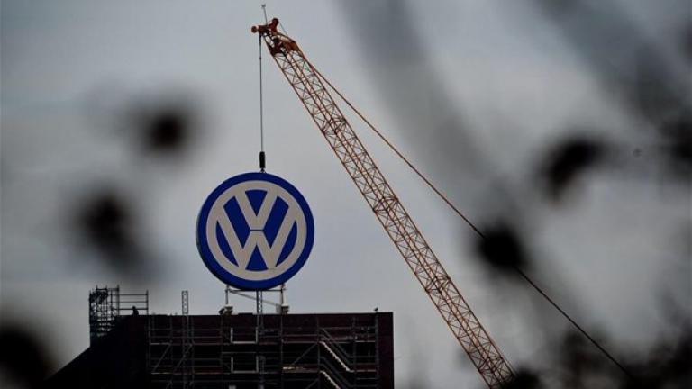 Tην περικοπή 30.000 θέσεων εργασίας ανακοινώνει η VW