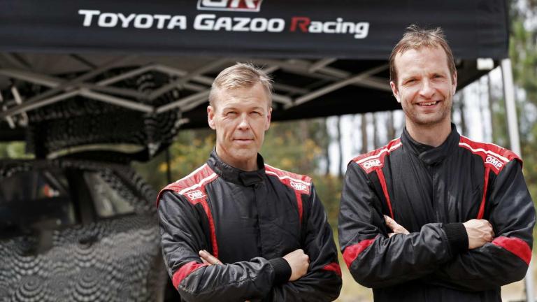 Ο Juho Hänninen στο τιμόνι του TOYOTA GAZOO Racing WRC