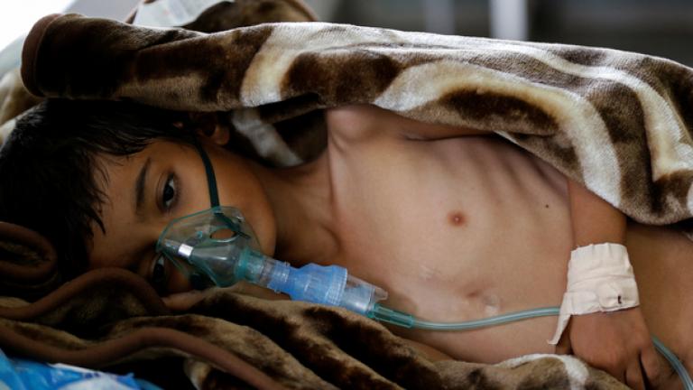 Θερίζει η χολέρα στην Υεμένη που συνεχίζει να σπαράσσεται από τον πόλεμο