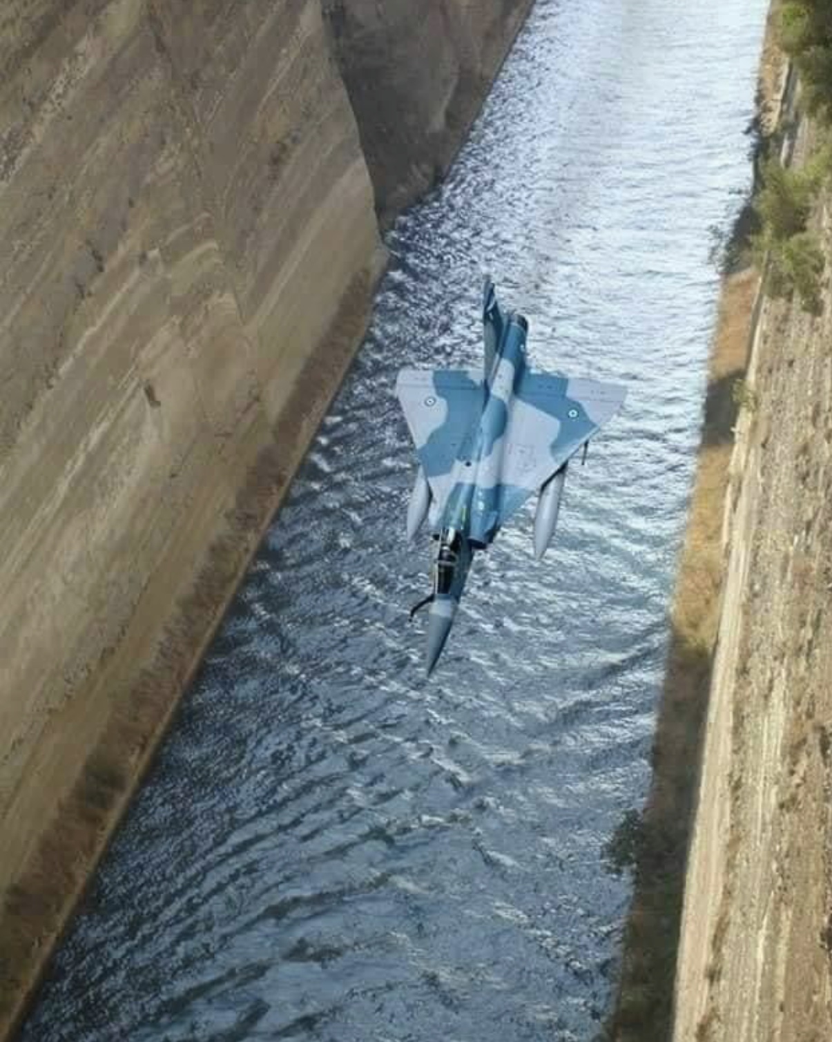 Μιράζ 2000-5 στον Ισθμό της Κορίνθου