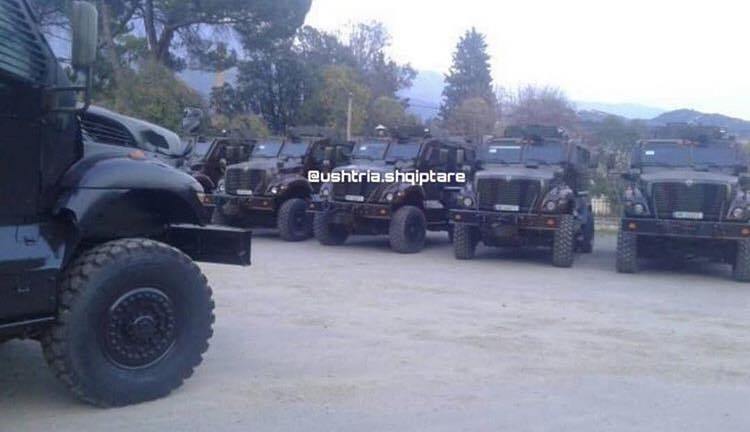 Αμερικανικά θωρακισμένα οχήματα στον Αλβανικό στρατό