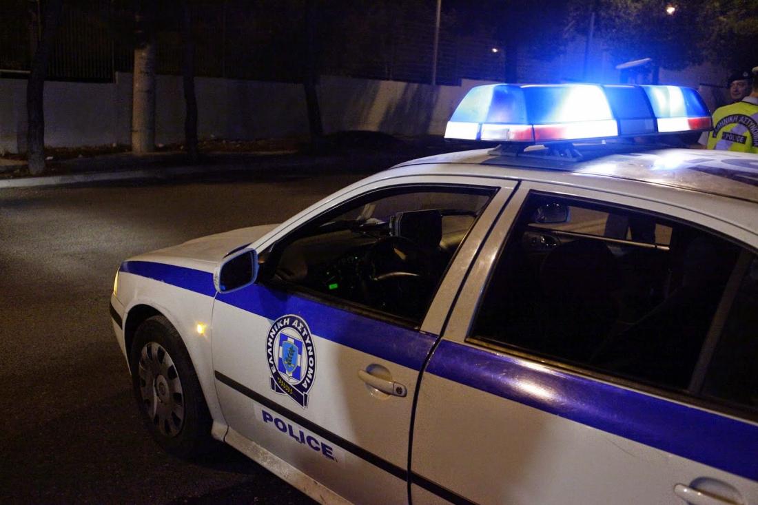 Αποτέλεσμα εικόνας για Δράστες έκλεψαν αστυνομικό και του αφαίρεσαν το όπλο στο Μενίδι