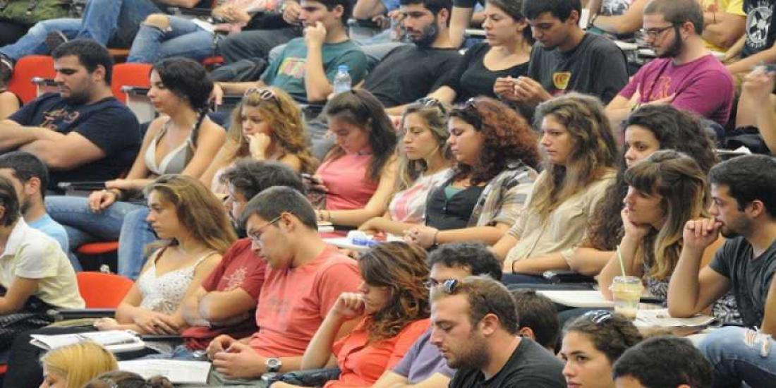 Ερώτηση του Νίκου Νικολόπουλου προς τον Υπουργό Παιδείας για την ελεύθερη μεταγραφή των πολυτέκνων φοιτητών