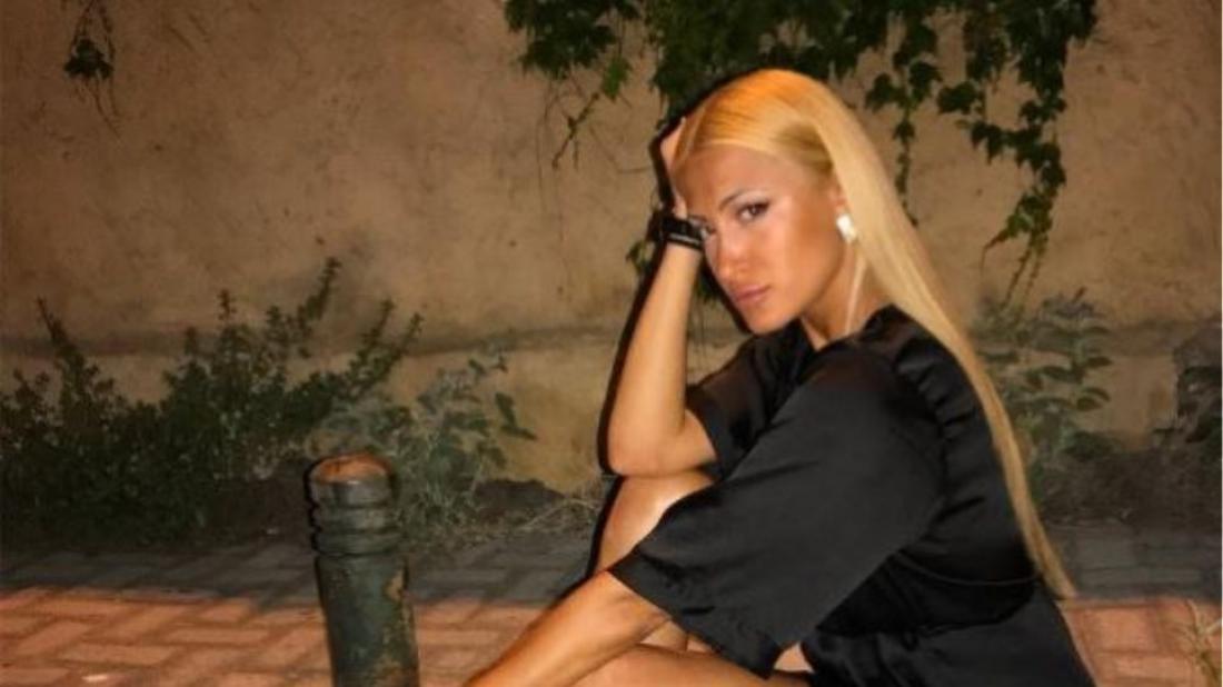 καυτά γυμνός girl.com