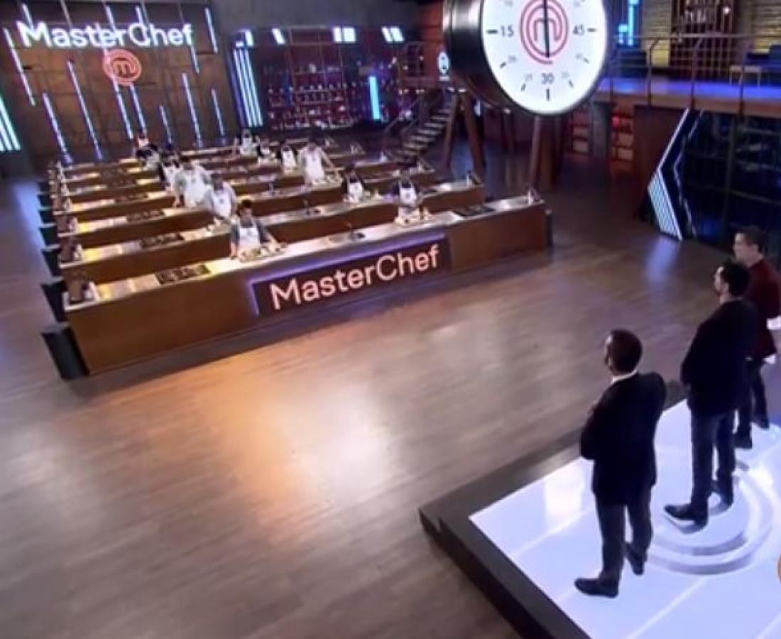 Masterchef Spoiler : MasterChef spoiler: Απίστευτη ανατροπή! Ποιος φεύγει και ... : Σμαράγδα καρύδη & θοδωρής αθερίδης.