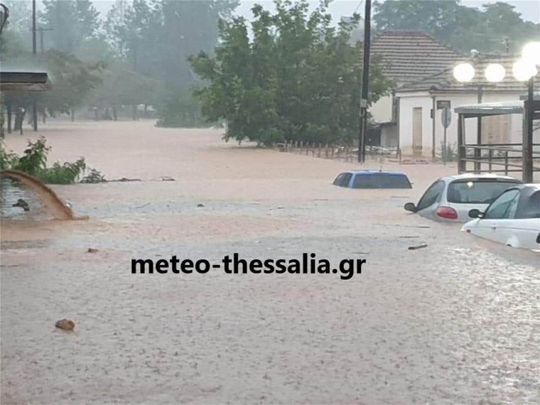 Κακοκαιρία Ιανός: Και δεύτερος νεκρός στην Καρδίτσα- Αγνοείται 40χρονη - Μετρούν τις πληγές τους οι πληγείσες περιοχές