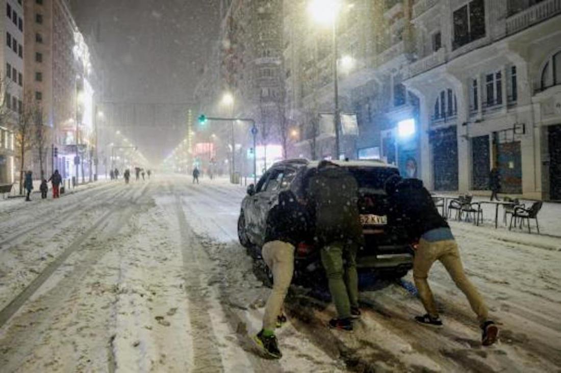 Στο έλεος του χιονιά η Ισπανία - Τα χειρότερα αναμένονται σήμερα | ΔΙΕΘΝΗ |  thepressroom.gr
