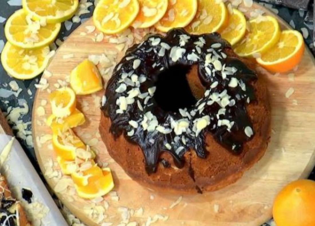 Μαμαδίστικο κέικ αμυγδάλου με πορτοκάλι