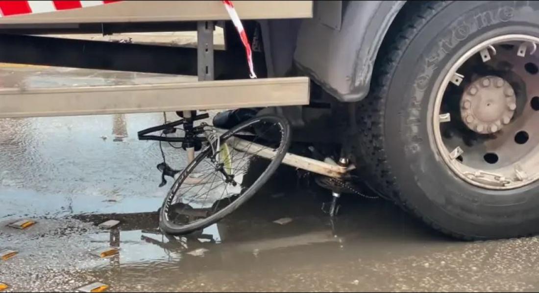 Τραγωδία στη Θεσσαλονίκη: Φορτηγό παρέσυρε 42χρονη ποδηλάτισσα (ΦΩΤΟ-ΒΙΝΤΕΟ)